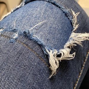 Meet your Posher, Adriana milena